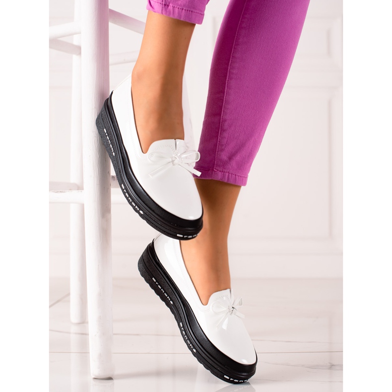 Light shoes loafers on the VINCEZA platform white 2