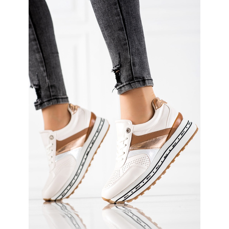 G2G/Good To Great White and gold Fashion Sneakers 1