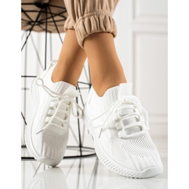 TRENDI Fashionable sports shoes white 1