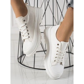 TRENDI White Sneakers 1