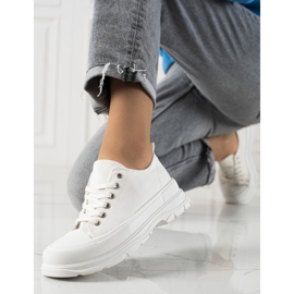 TRENDI White Sneakers 2
