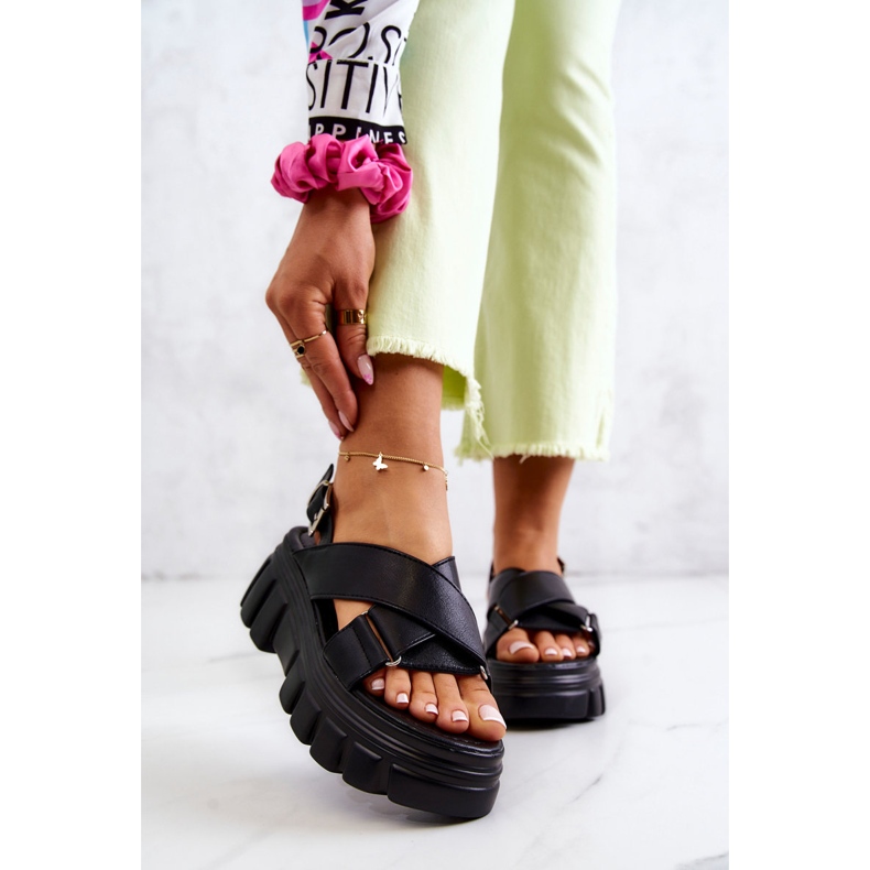 PE1 Leather Sandals On The Black Betti Platform 1