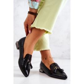 Vinceza Lacquered Moccasins Crocodile Pattern With Black Pharell Fringes 2