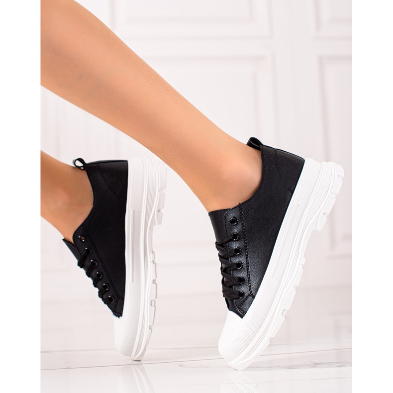 TRENDI Casual Black Sneakers 2