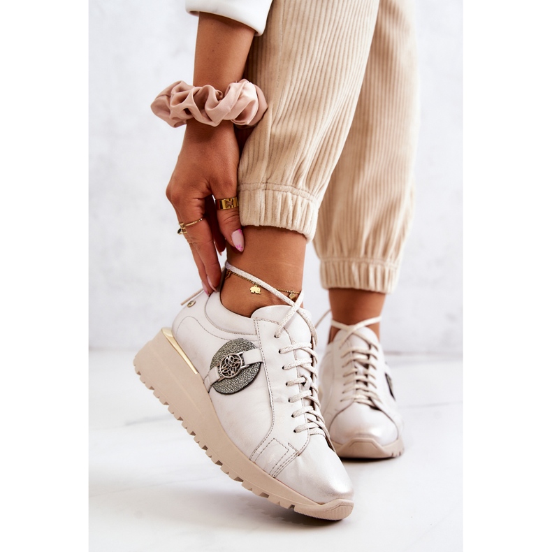 Leather Sport Shoes On Wedge Maciejka 05492-04 Beige 1