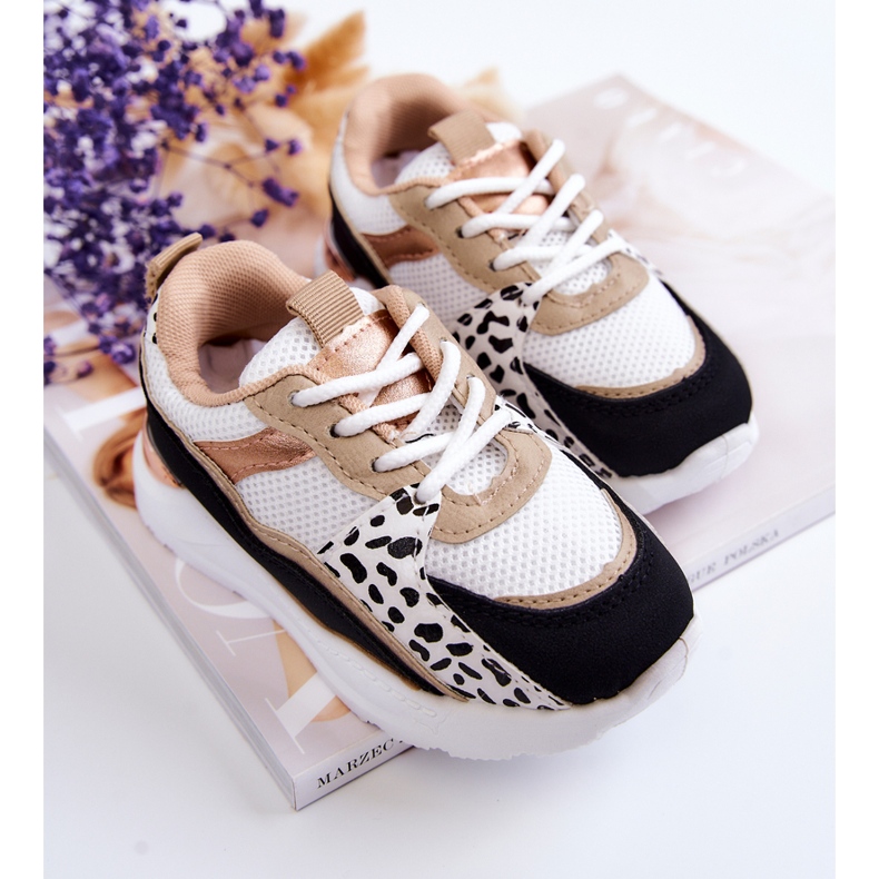 FR1 Children's Sport Shoes Sneakers White and Black Kizzie 2