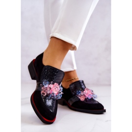 Suede Shoes With Black And Red Davine Decoration 2