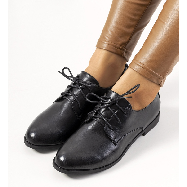 Black women's shoes from Ermen 1