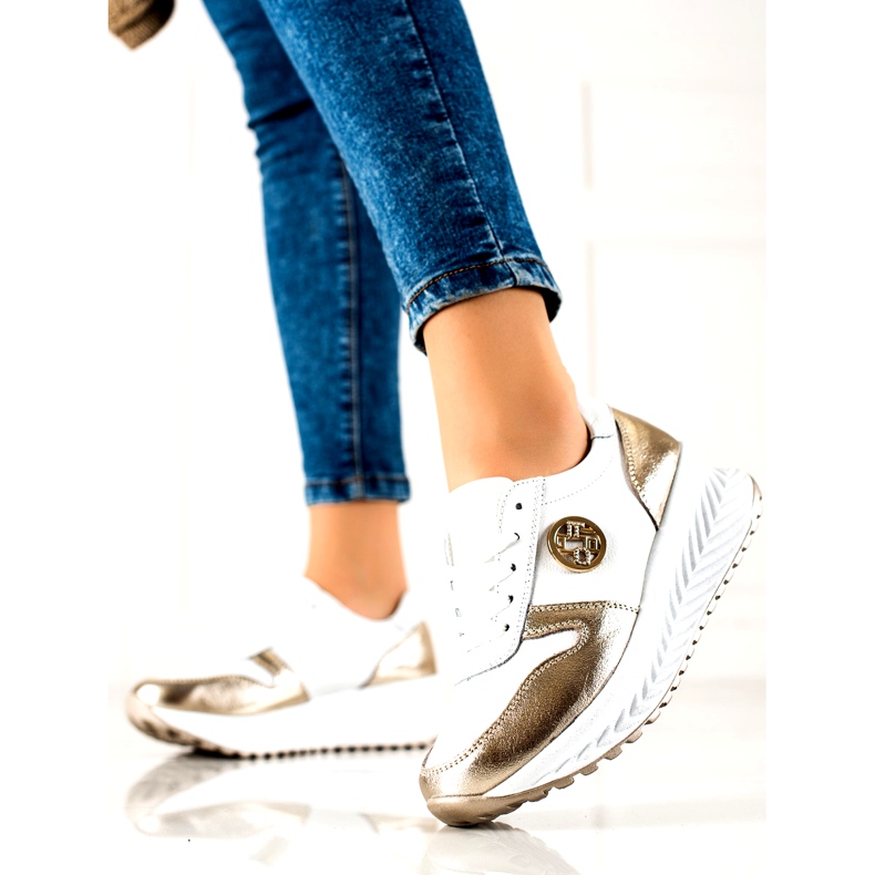 Women's sports shoes tied Filippo DP3547 / 22 WH GO White golden 1