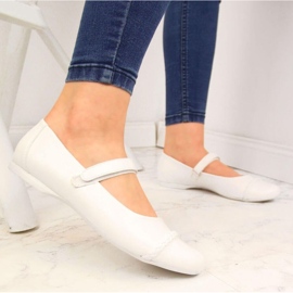 Velcro ballerinas for Communion Kornecki Jr KOR6271 white 2