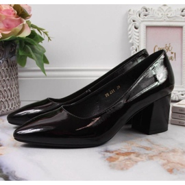 Pumps on the post of Serio Leone W SK358C black 2