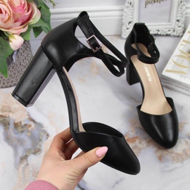 Sandals on the post of Sergio Leone W SK364B black 1