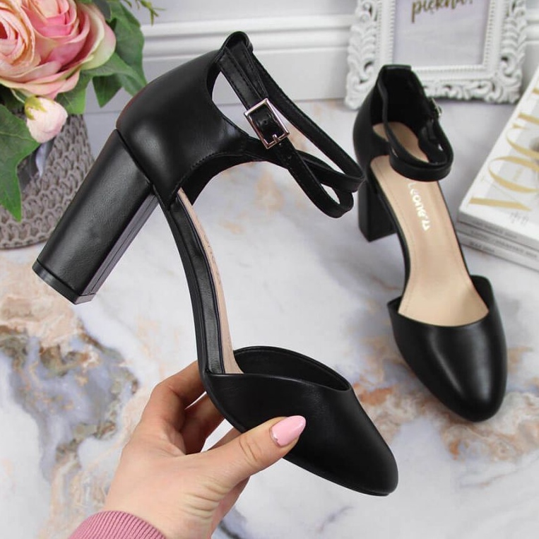 Sandals on the post of Sergio Leone W SK364B black 1