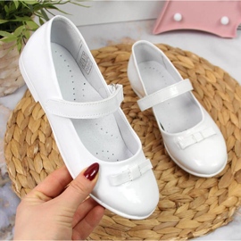 Communion ballerinas with Velcro Kornecki Jr KOR6493C white 1