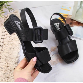 Leather sandals on a block Rieker W 62663-01 black 1
