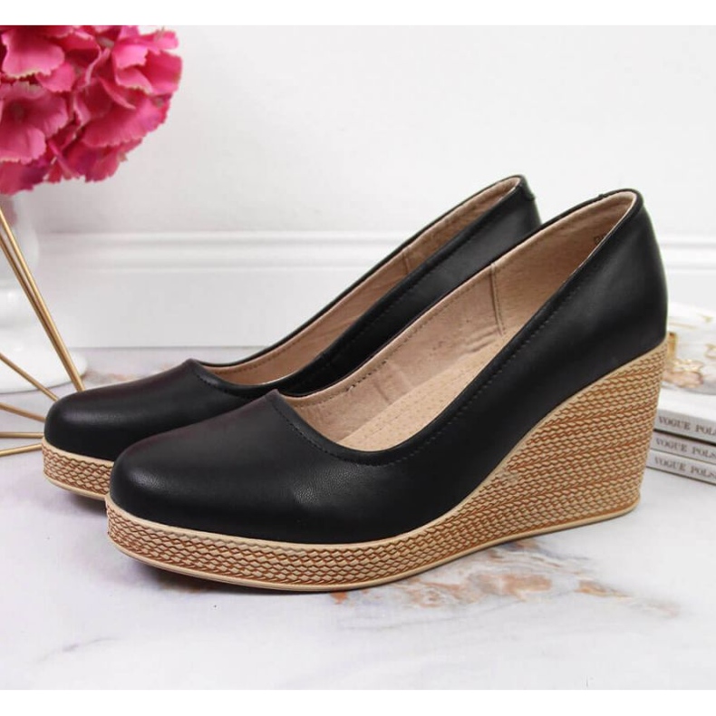 Leather pumps on the wedge Filippo W PAW339A black 2
