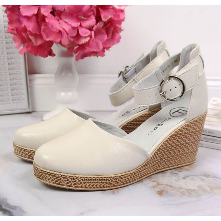 Sandals on the wedge Filippo W PAW340A beige 2