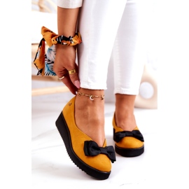 Suede ballerinas on the Maciejka platform 05062-07 Yellow 1