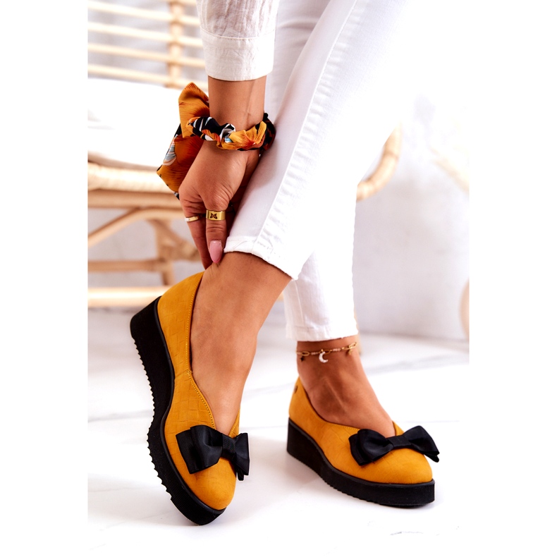 Suede ballerinas on the Maciejka platform 05062-07 Yellow 2