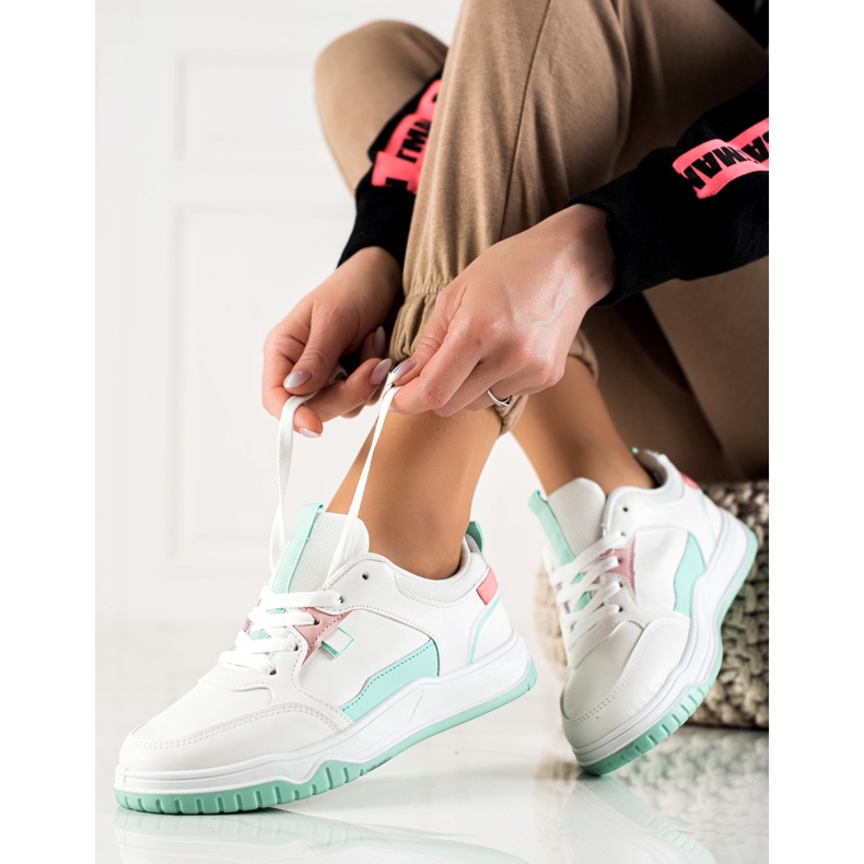 TRENDI Mint Sports Shoes white green 1 TRENDI Mint Sports Shoes white green 1