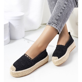 Black lace espadrilles on the Akker platform 1