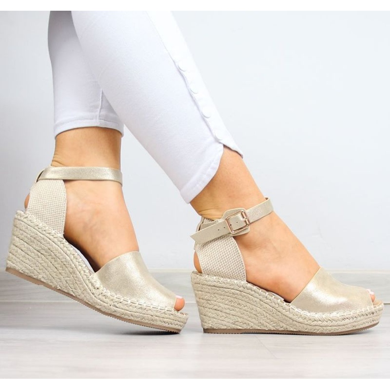 Sandals espadrilles on the wedge heel eVento W EVE68A gold golden 2