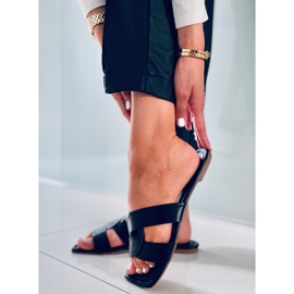 Slides with a square sole Nitya Black 2