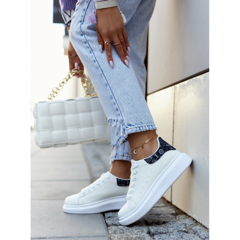 FE1 Classic Women's Sports Shoes Black and White Meleris 1