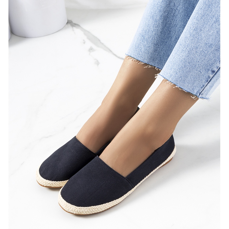 Black women's espadrilles from Lyndsey 1