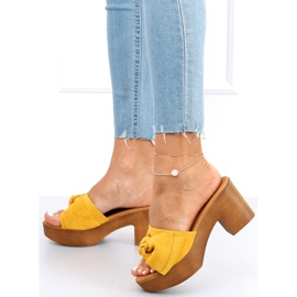 Slippers ala Zeri Yellow clogs 1