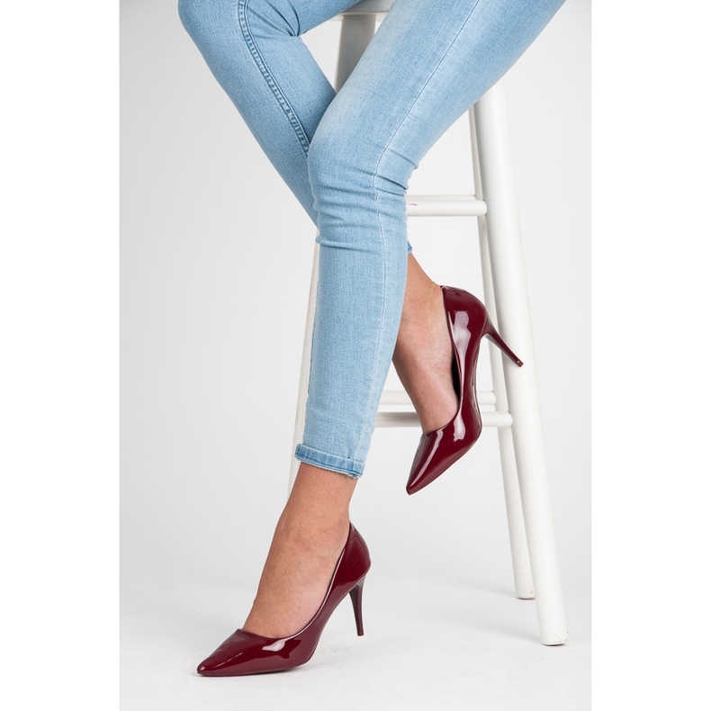 Comer Burgundy lacquered heels 2