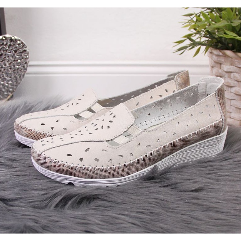 Leather wedge shoes beige T.Sokolski W SCA156 2