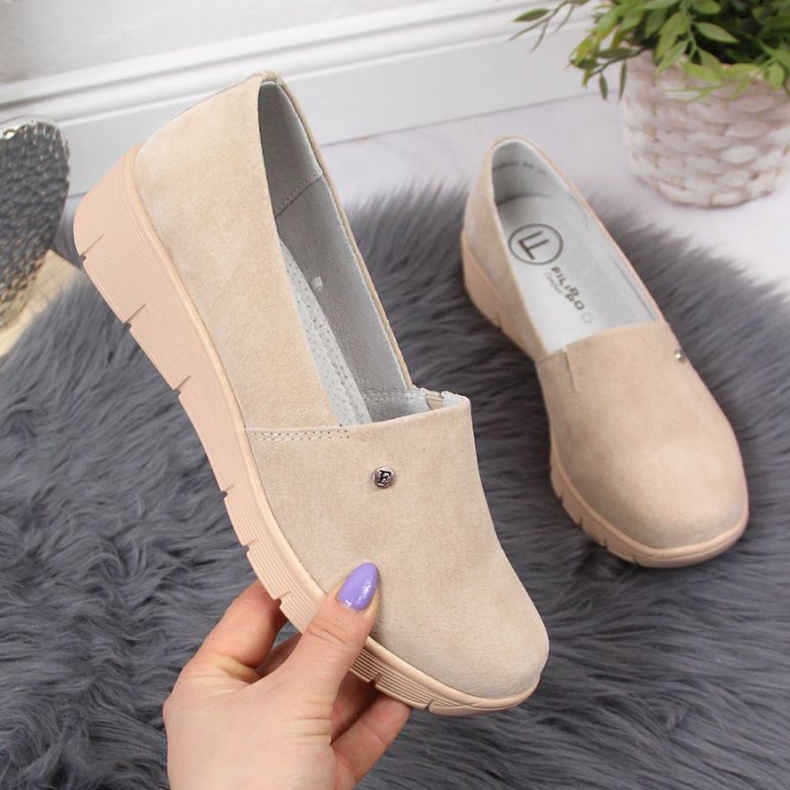 Leather shoes on the wedge Filippo W PAW343B beige 1