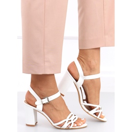 Rania White high-heeled sandals 2