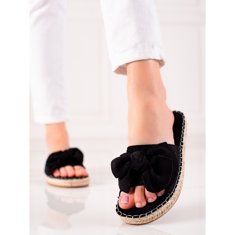 TRENDI Black Kalpki With A Bow 2