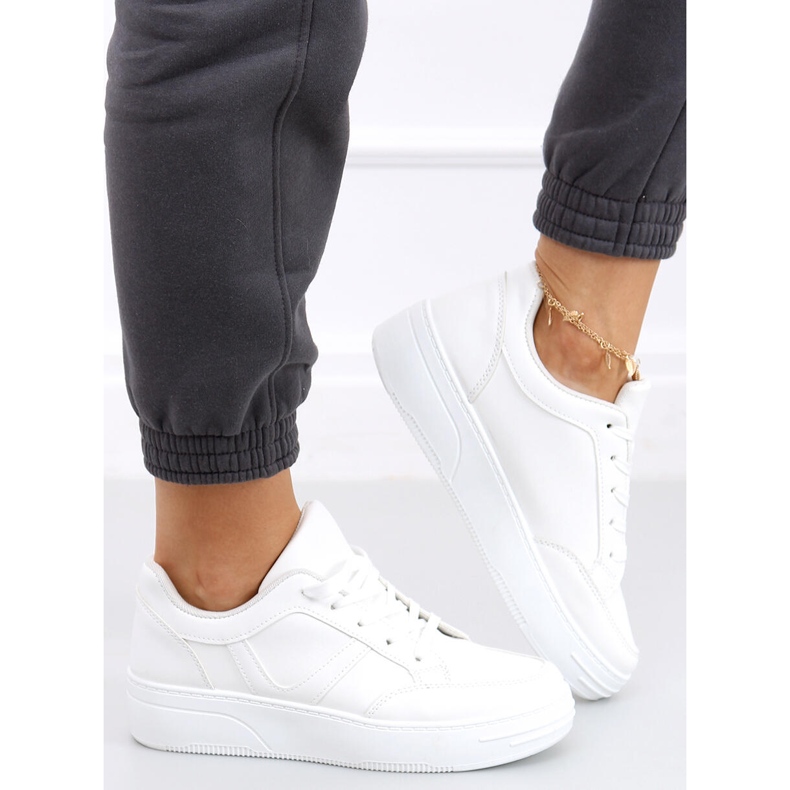 Ikke White Trainers 1