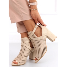 Openwork sandals on the Barika Beige post 1