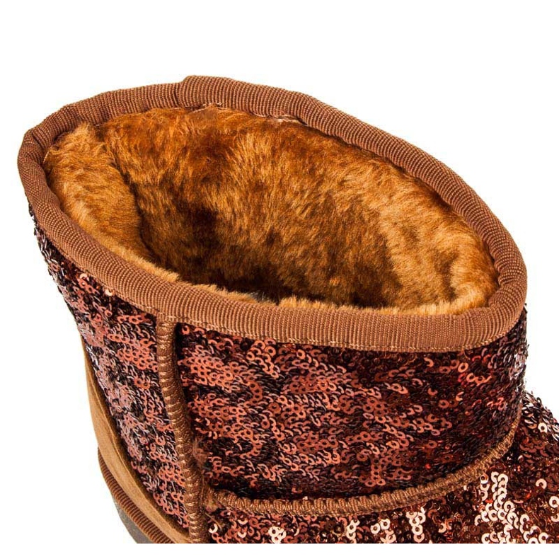 Torna Shiny muklukes brown 1