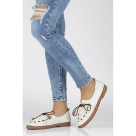 Leather shoes Filippo DP2058 / 21 Wh white 1