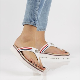 Leather slippers Filippo DK2327 / 21 Wh white 1