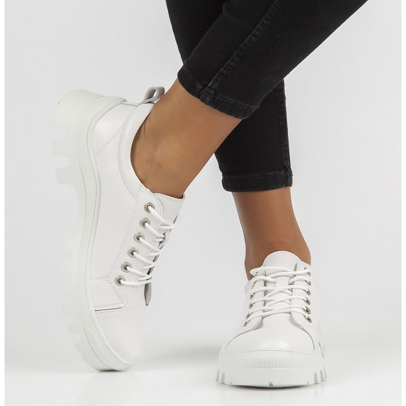 Leather sneakers FILIPPO DP3522 / 22 Wh white 2