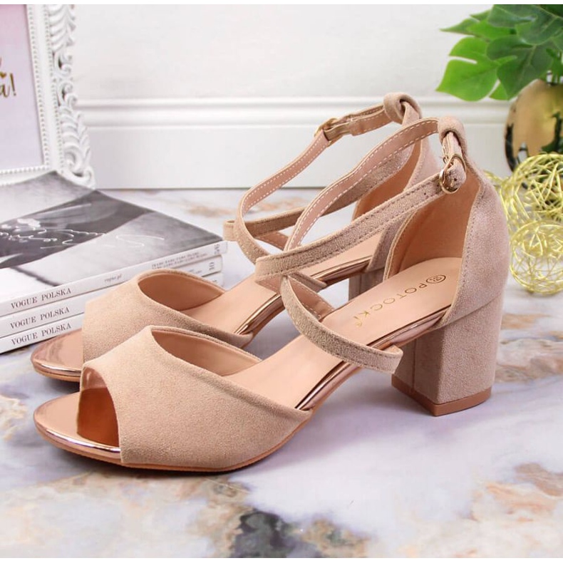 Sandals on the post Potocki W WOL67B beige 2