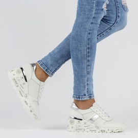 Leather Sneakers Filippo DP3550 / 22 Wh white 2