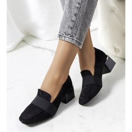 Black brogues on the Arden post 1