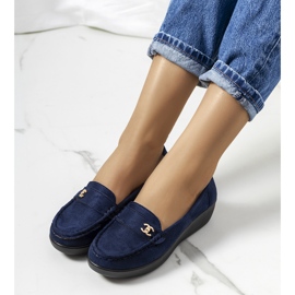 Navy blue loafers on the Stapper wedge 1