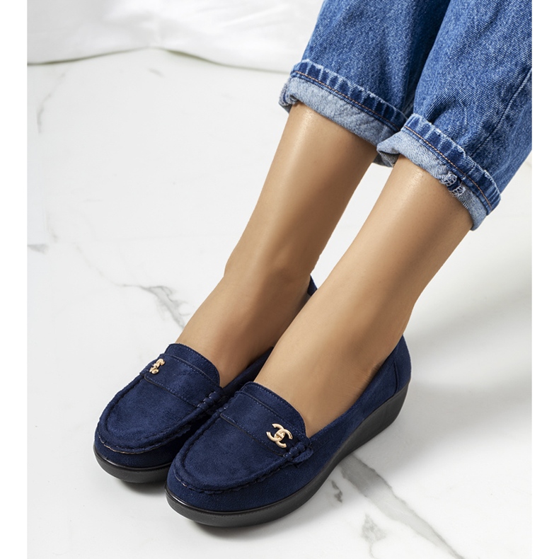 Navy blue loafers on the Stapper wedge 1