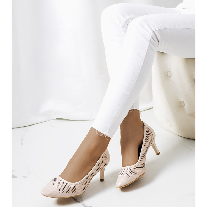 Beige and gold openwork pins golden 1