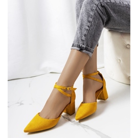 Mustard pumps on a low Florina post yellow 1
