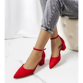 Red pumps on the Annely post 1