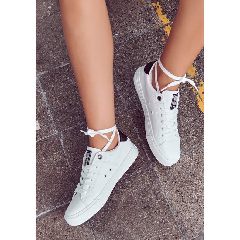 Leather Sneakers Big Star JJ274211 White and Black 2